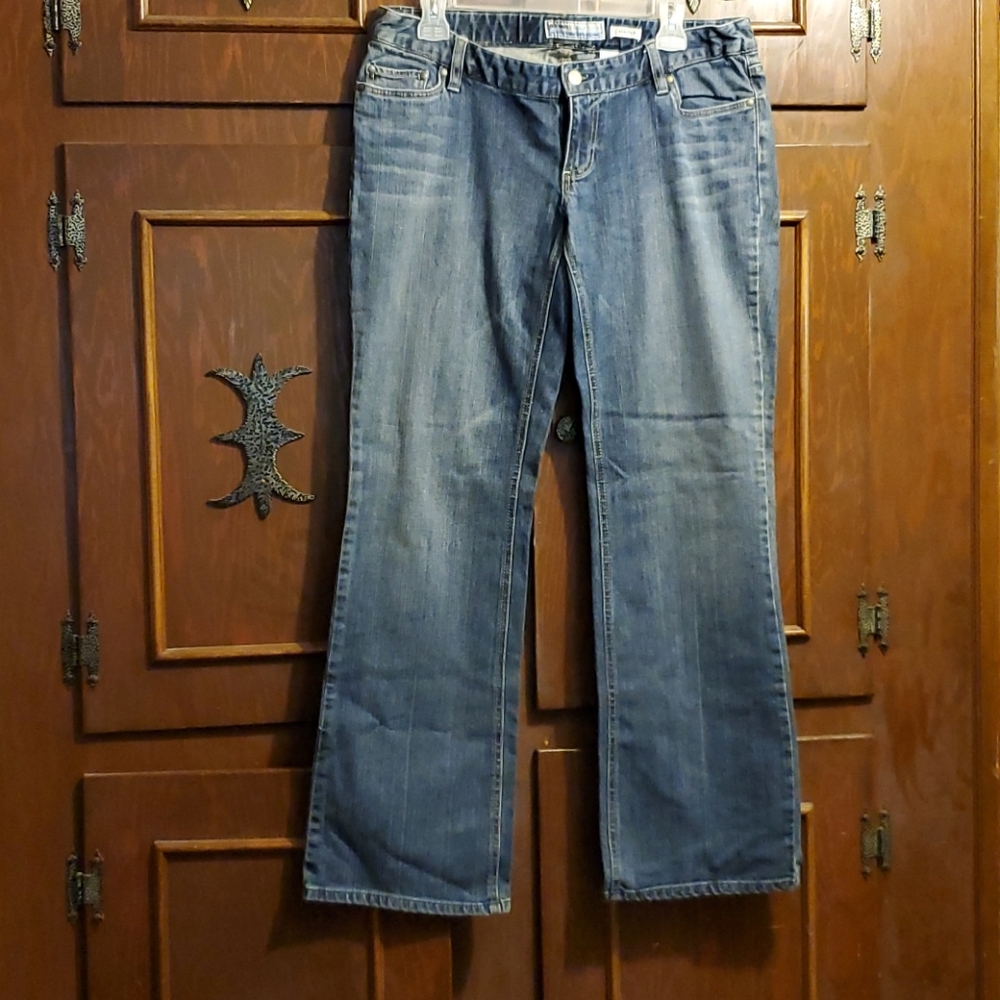 BNWOT Old Navy maternity stretch jeans sz M
